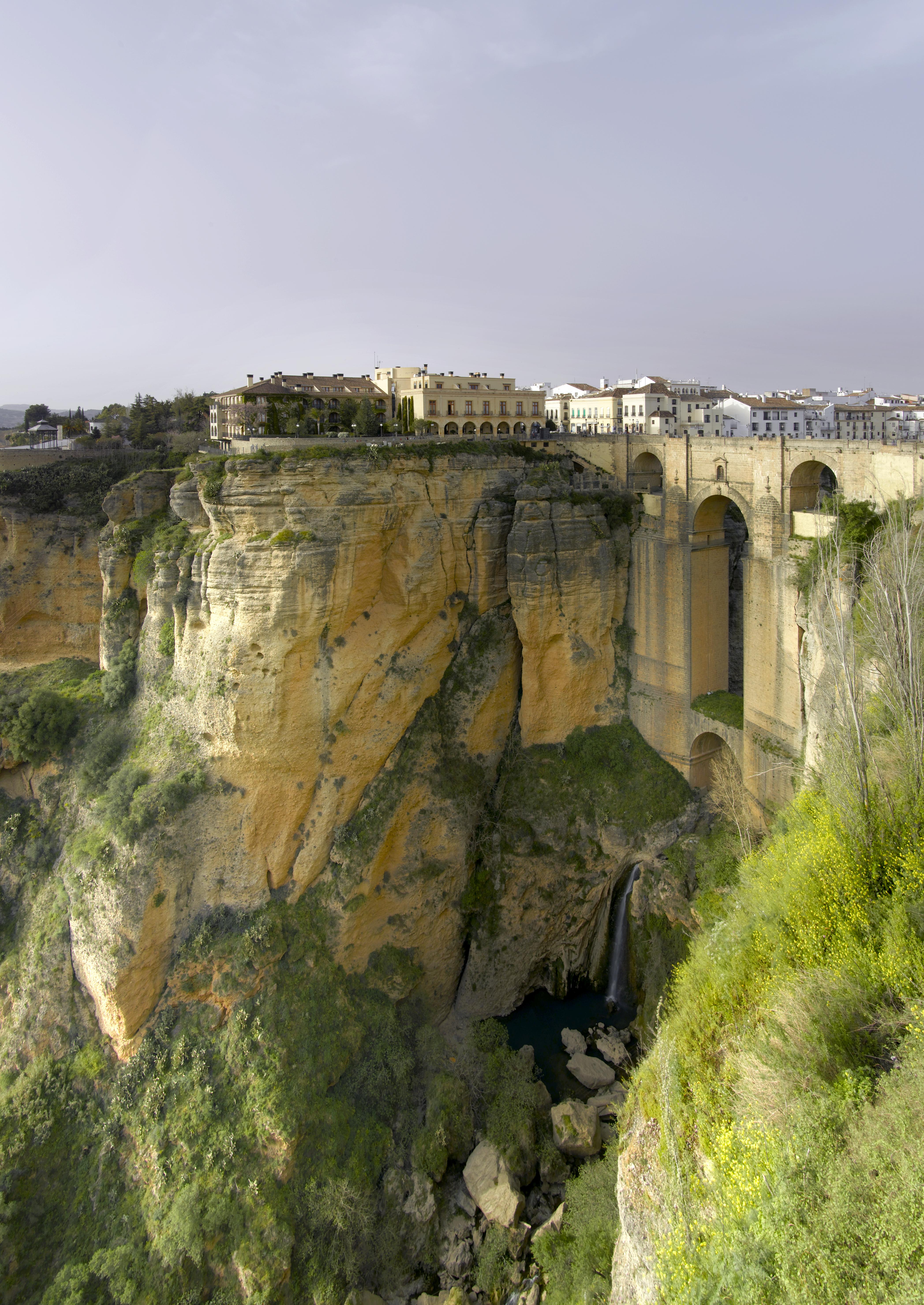 De 4* Ronda