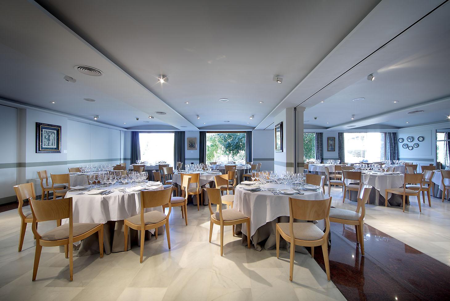 Hotel De 4*